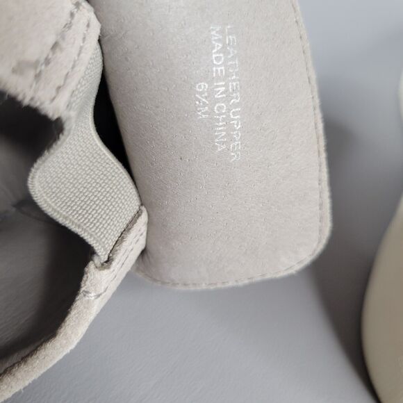 J.Slides Womens Slip On Loafers Round Toe Comfort Casual Shoes Tan Size 6.5M - Picture 9 of 12